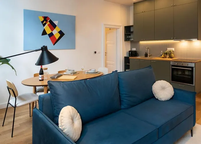 Flok Design Apartments- Botanical Garden